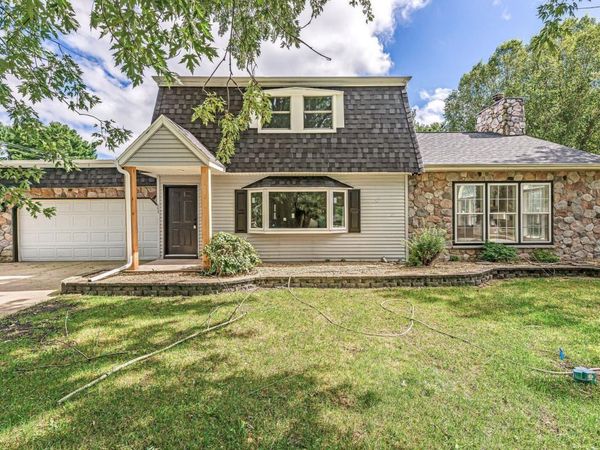 52020 Justine Drive, South Bend, IN 46628