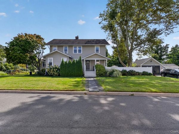 5 Franklin Avenue , Glen Cove, NY 11542