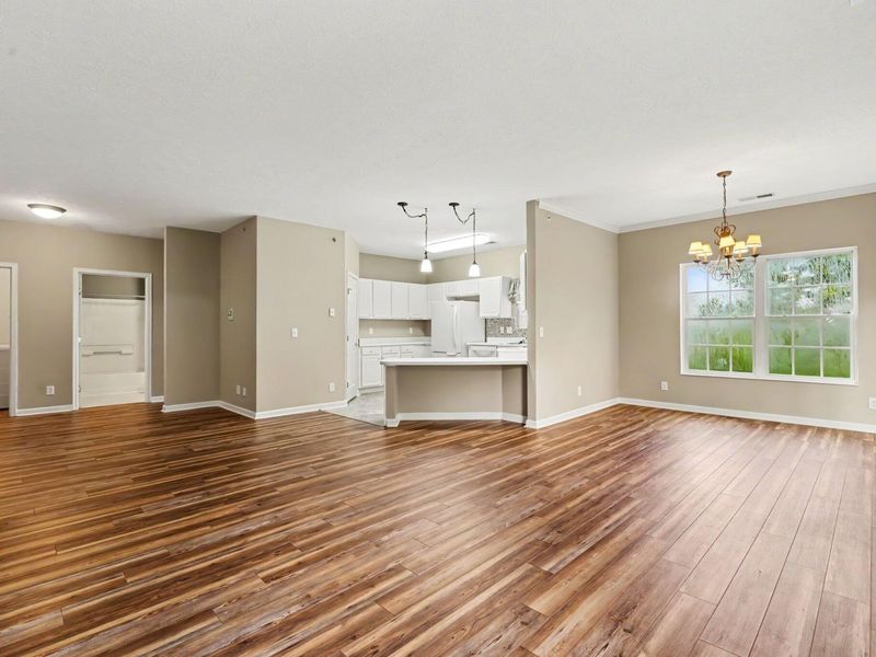1186 Periwinkle Drive, Florence, KY 41042 Photo 2