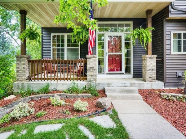 924 36th Street W, Hastings, MN 55033