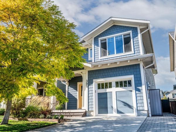 398 Bonaparte St, Colwood, BC V9C 0M1