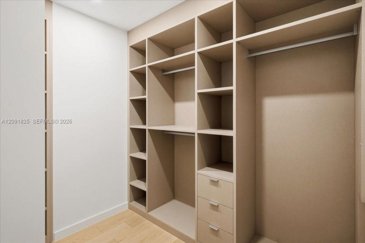 2200 Brickell Ave , Unit GV04, Miami, FL 33129 Photo