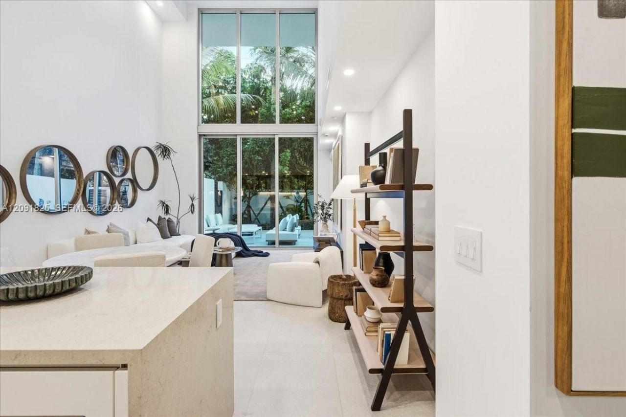 2200 Brickell Ave , Unit GV04, Miami, FL 33129 Photo