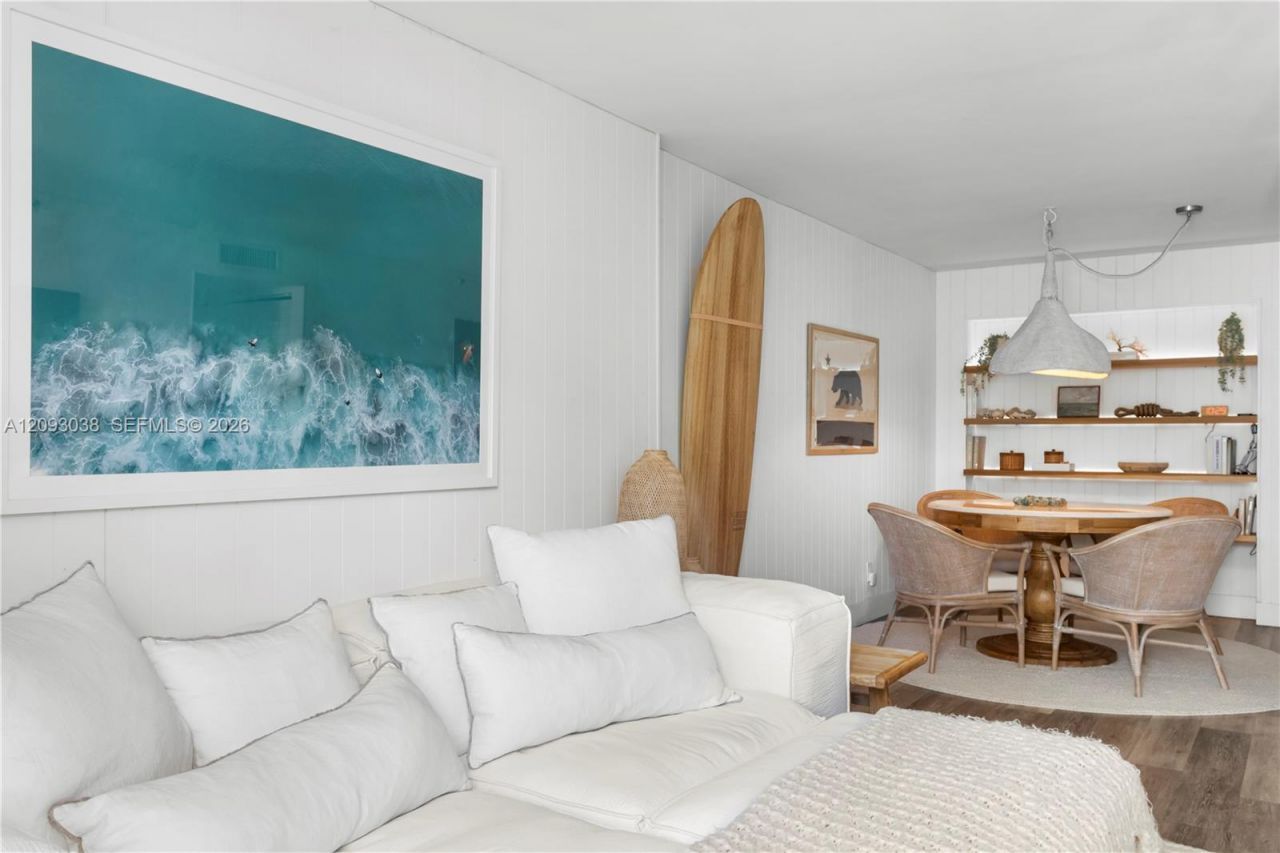 4301 Collins Ave , Unit 207, Miami Beach, FL 33140 Photo