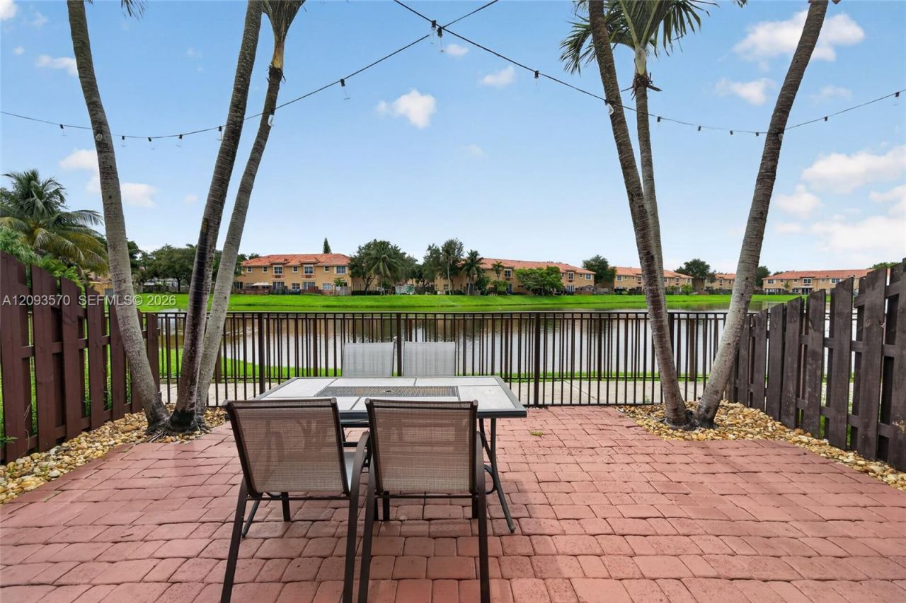 15266 SW 30th Ter, Miami, FL 33185 Photo