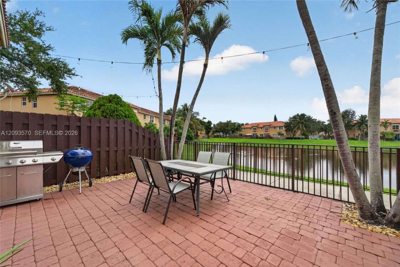 15266 SW 30th Ter, Miami, FL 33185 Photo