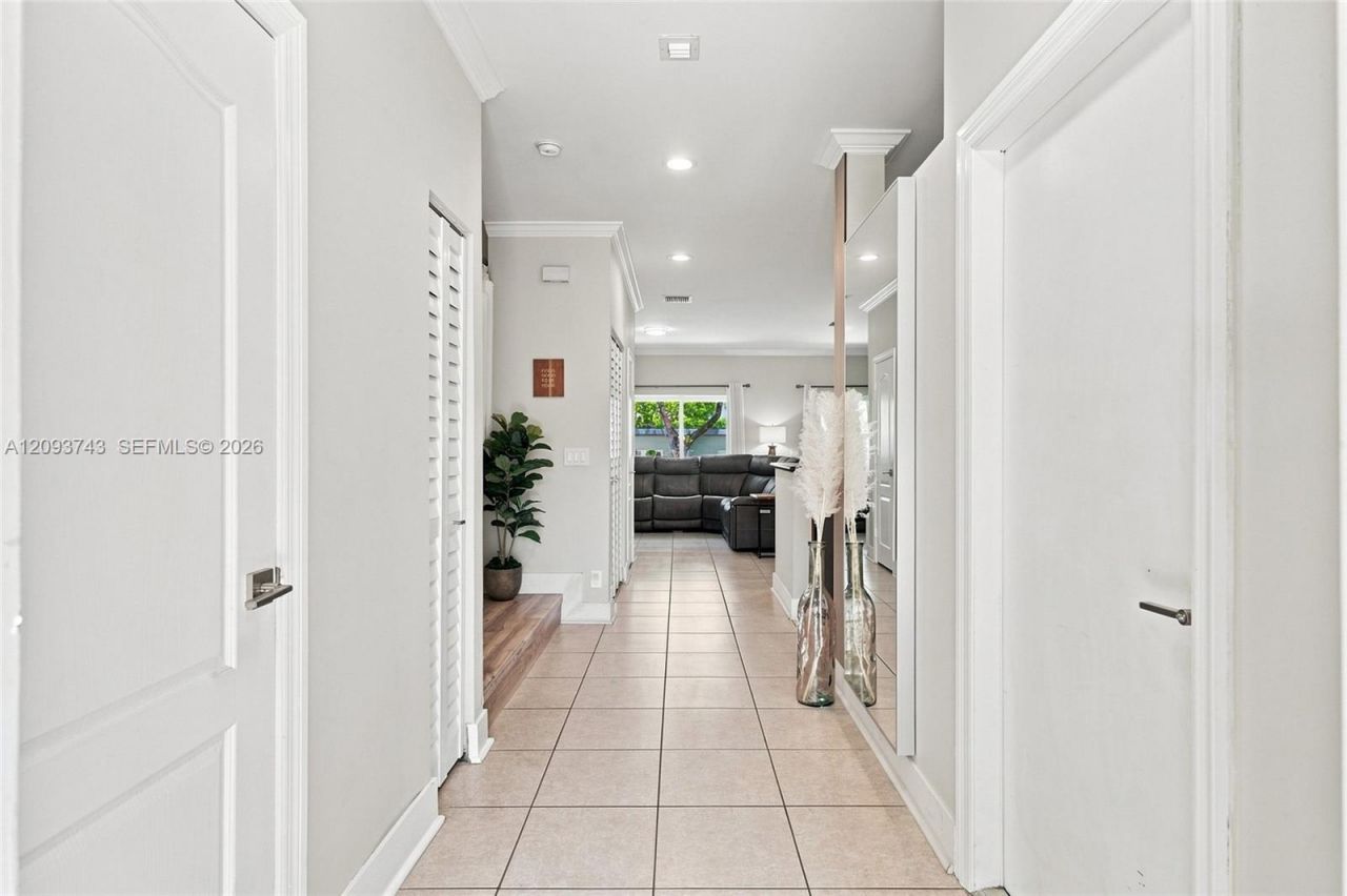 13225 NW 7th Dr, Plantation, FL 33325 Photo