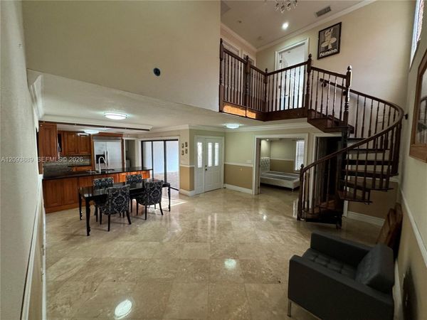 10115 NW 4th Ln , Unit 3-8, Miami, FL 33172