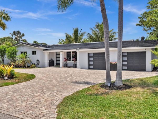 5121 NE 30th Ter , Lighthouse Point, FL 33064