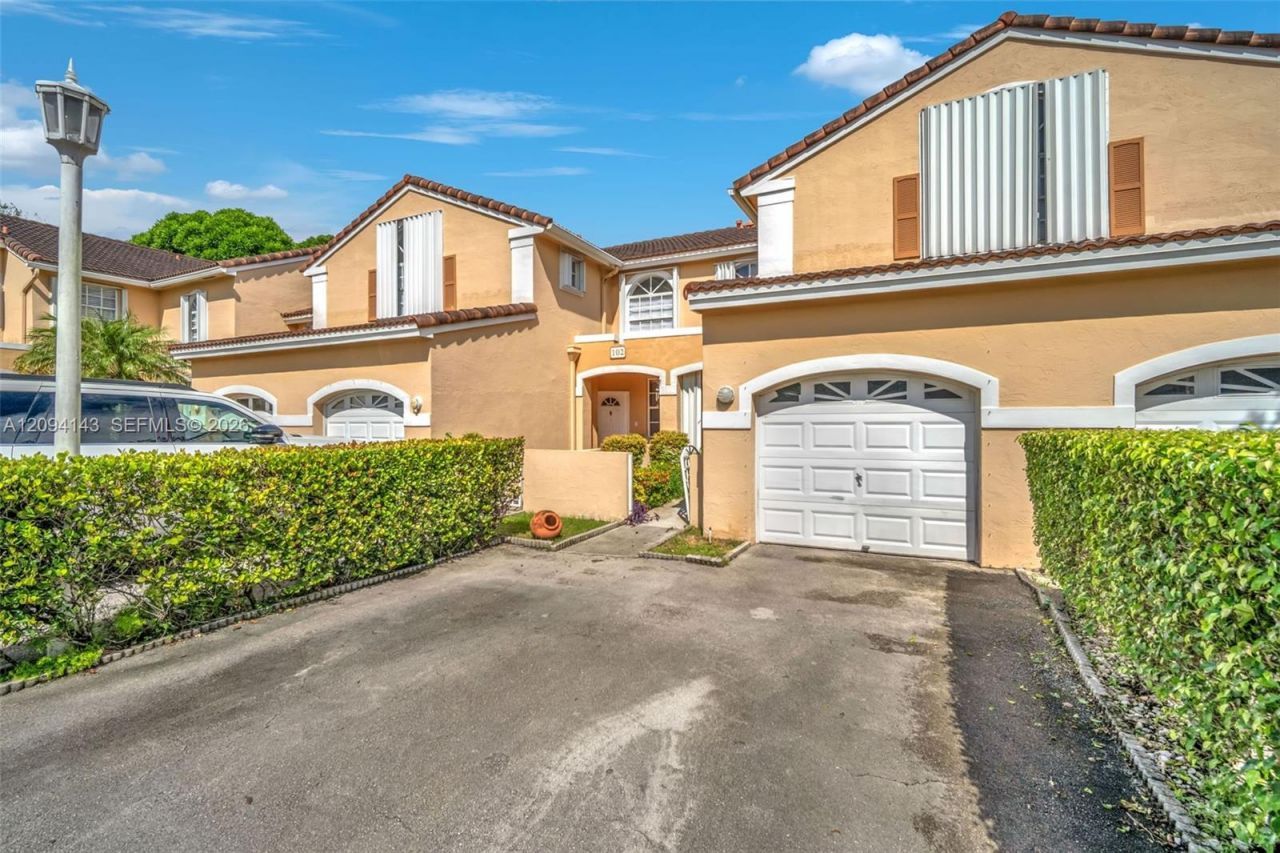 14611 Balgowan Rd , Unit 103-1, Miami Lakes, FL 33016 Photo