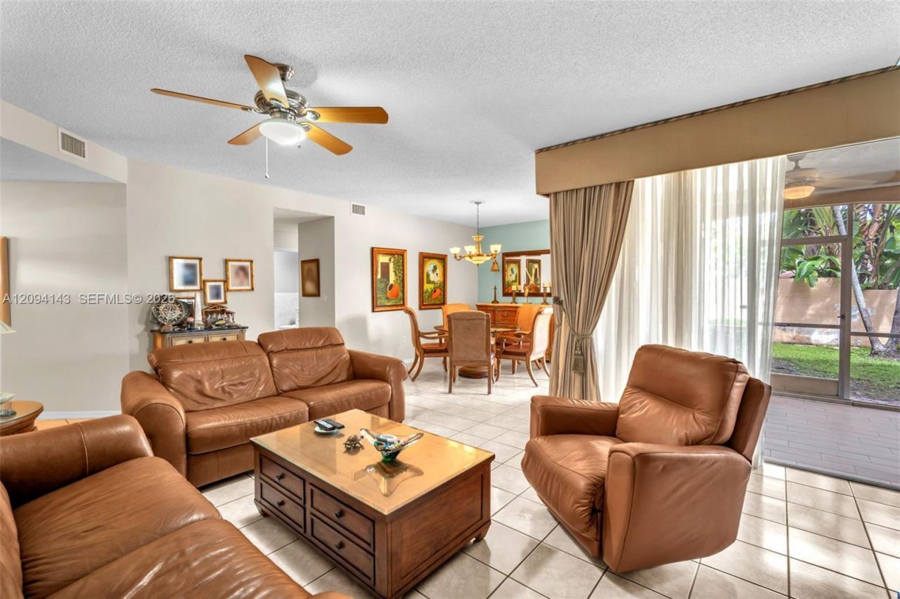 14611 Balgowan Rd , Unit 103-1, Miami Lakes, FL 33016 Photo