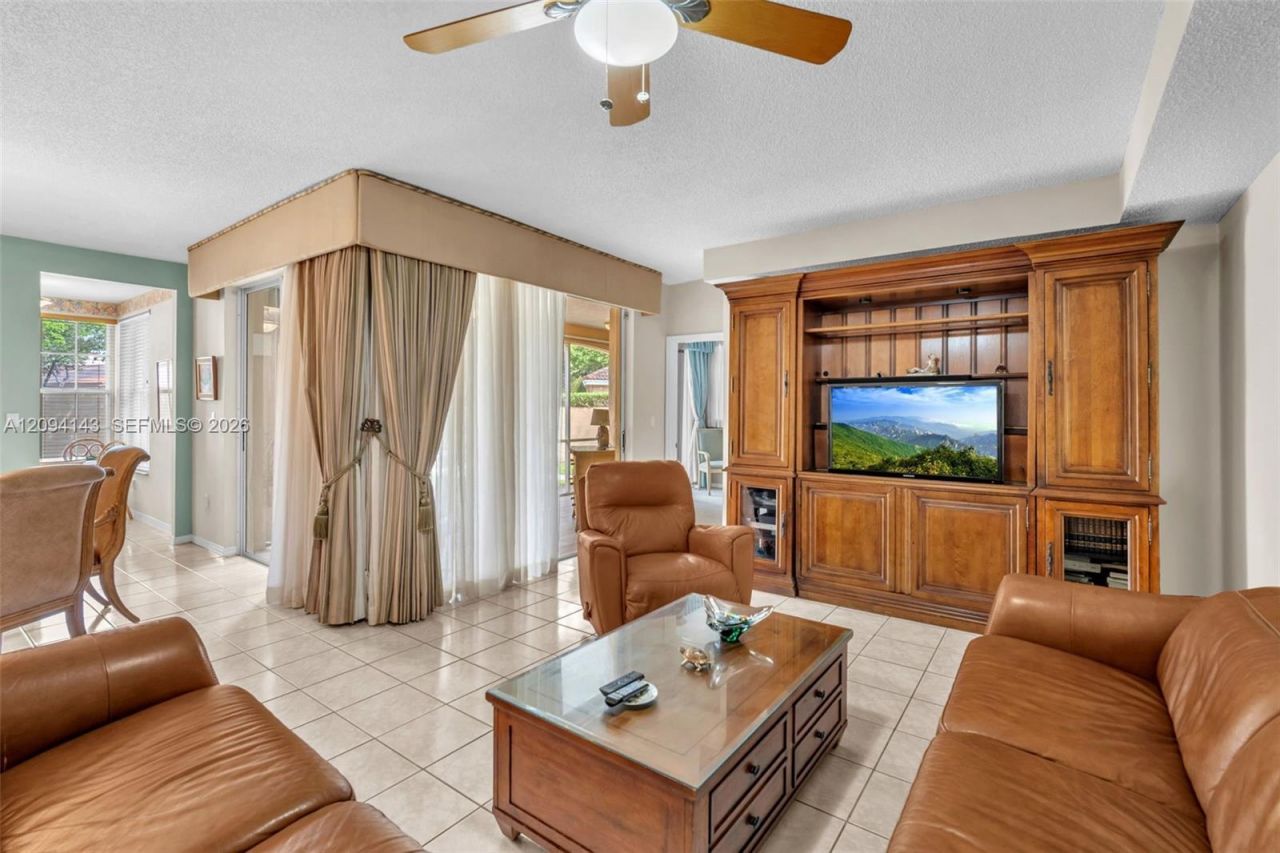 14611 Balgowan Rd , Unit 103-1, Miami Lakes, FL 33016 Photo