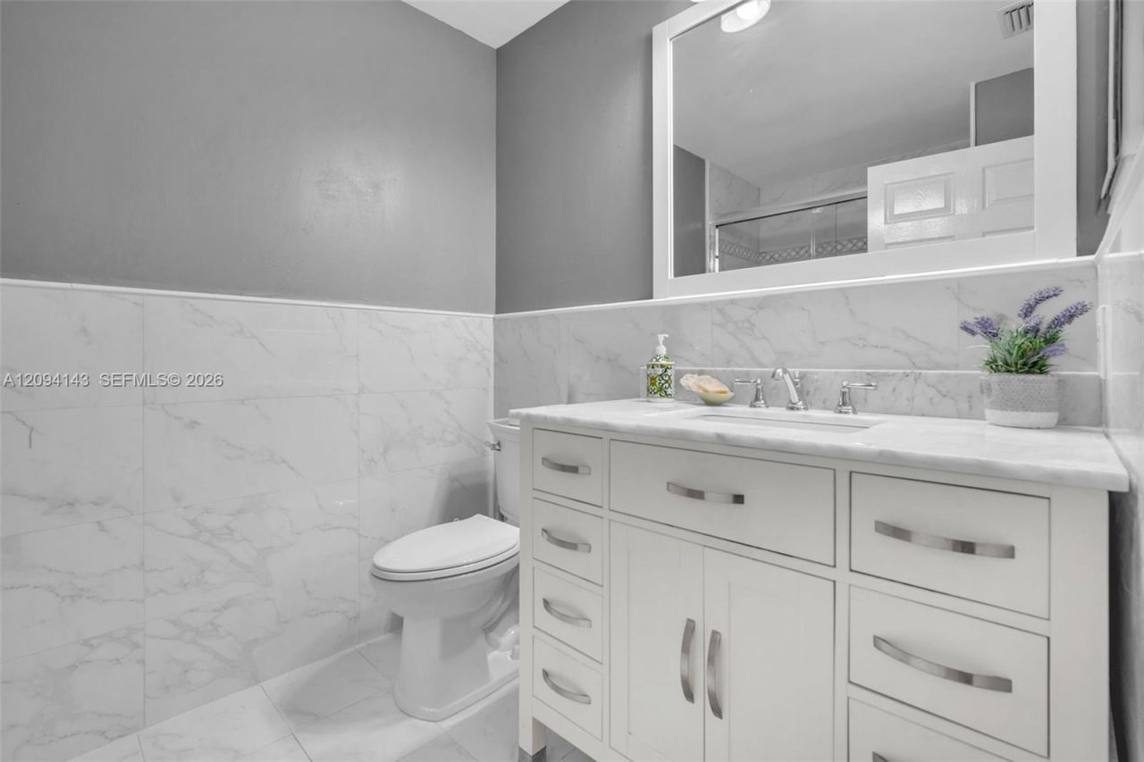 14611 Balgowan Rd , Unit 103-1, Miami Lakes, FL 33016 Photo