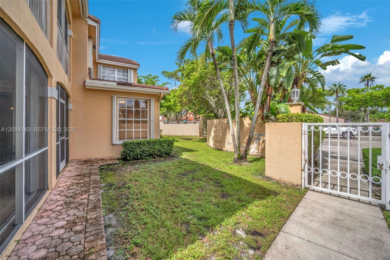 14611 Balgowan Rd , Unit 103-1, Miami Lakes, FL 33016 Photo