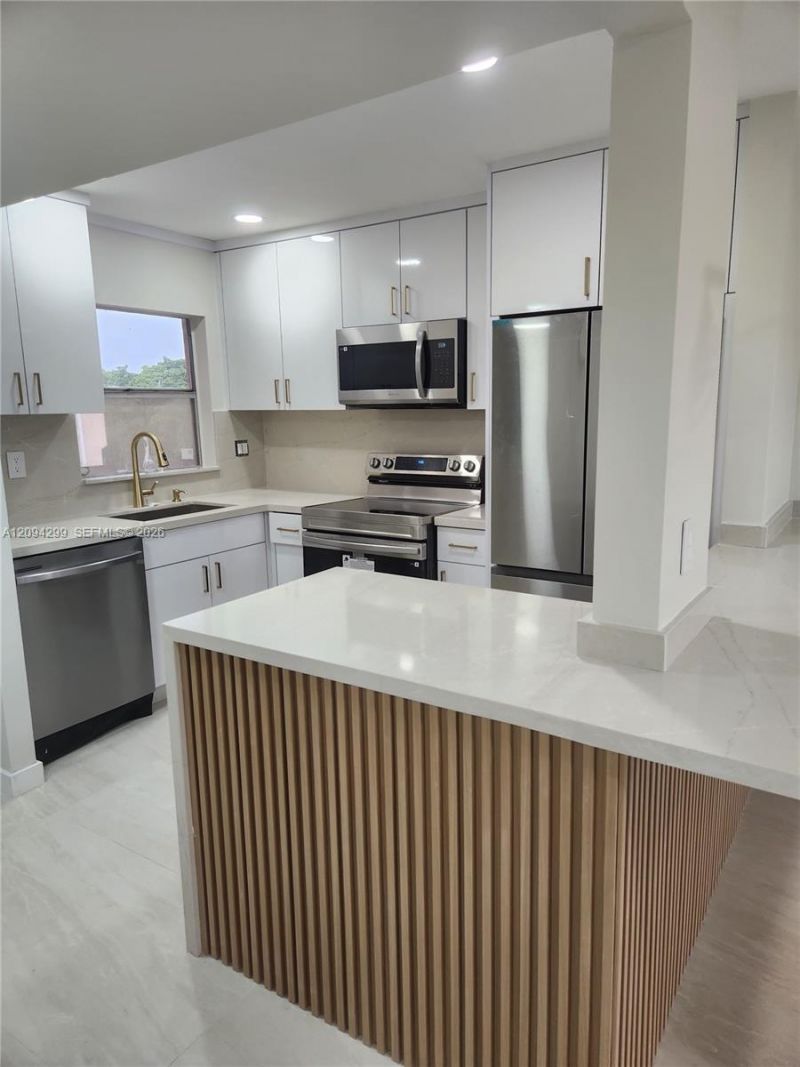 2781 N Pine Island Rd , Unit 302, Sunrise, FL 33322 Photo