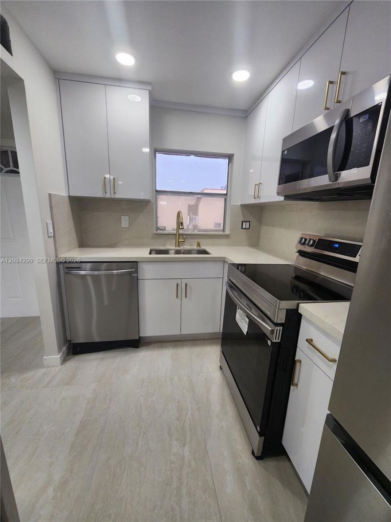 2781 N Pine Island Rd , Unit 302, Sunrise, FL 33322 Photo