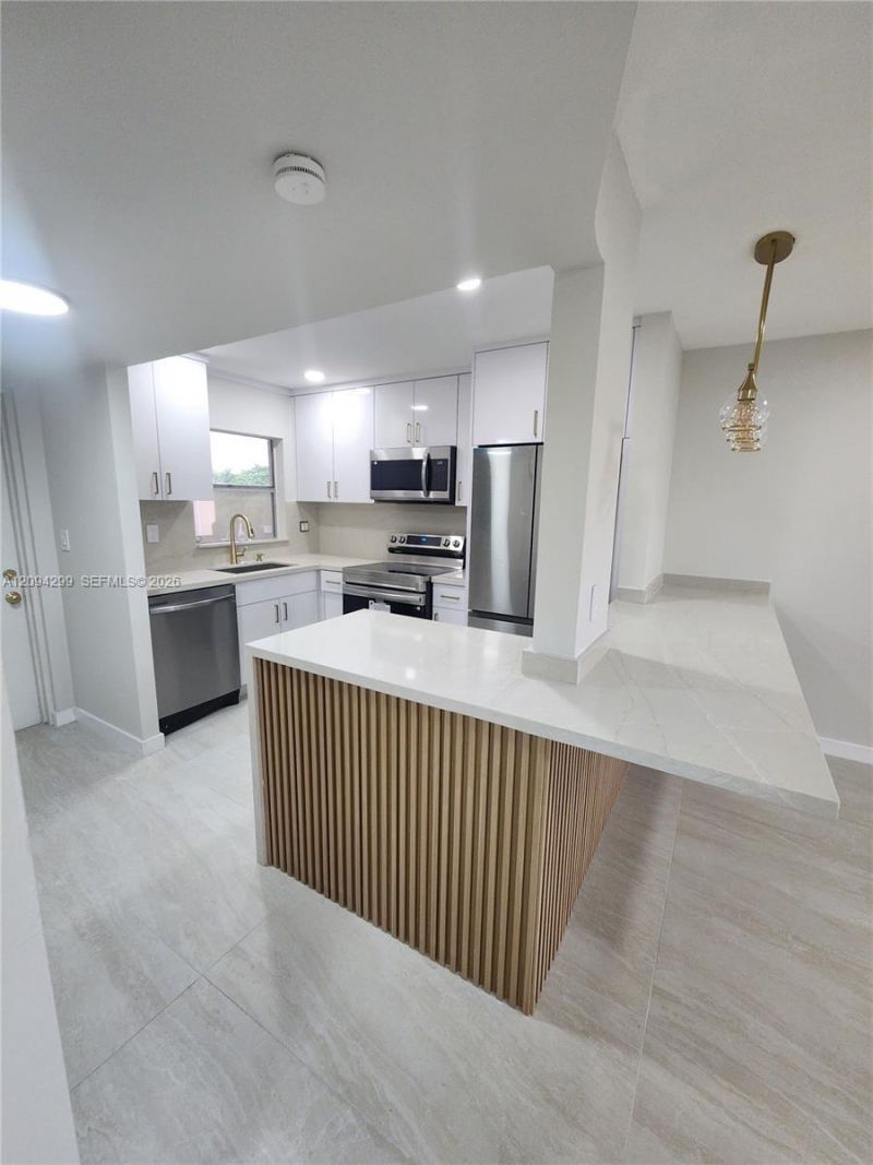 2781 N Pine Island Rd , Unit 302, Sunrise, FL 33322 Photo