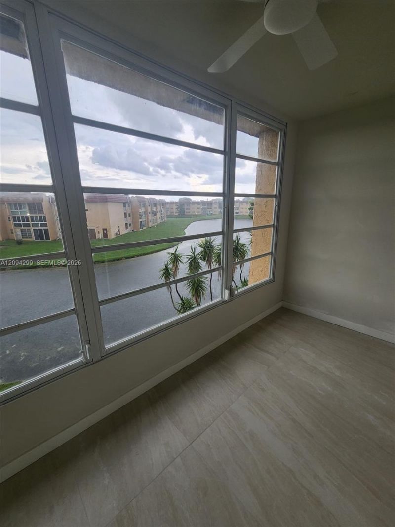 2781 N Pine Island Rd , Unit 302, Sunrise, FL 33322 Photo