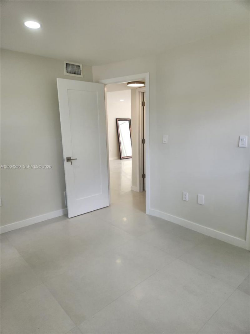 2781 N Pine Island Rd , Unit 302, Sunrise, FL 33322 Photo