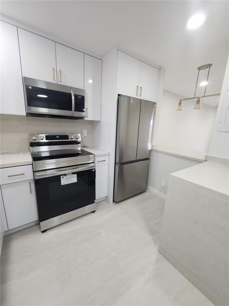 2781 N Pine Island Rd , Unit 302, Sunrise, FL 33322 Photo