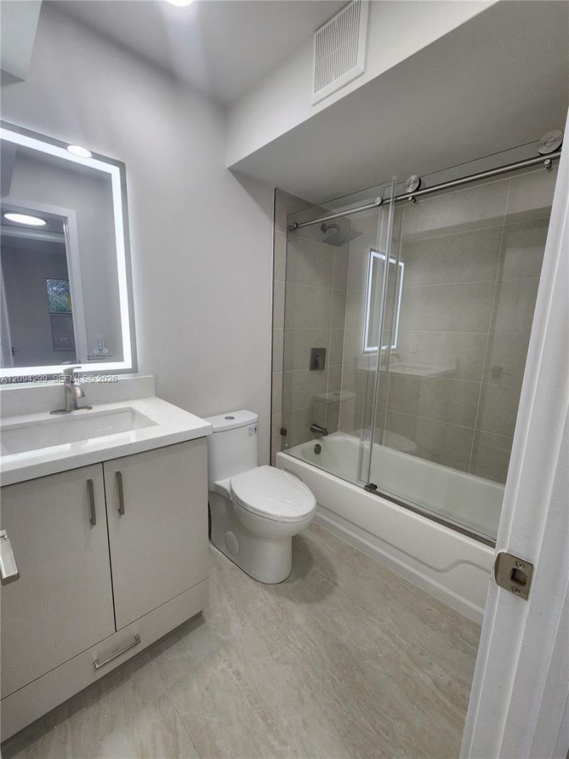 2781 N Pine Island Rd , Unit 302, Sunrise, FL 33322 Photo