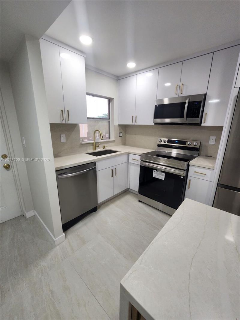 2781 N Pine Island Rd , Unit 302, Sunrise, FL 33322 Photo