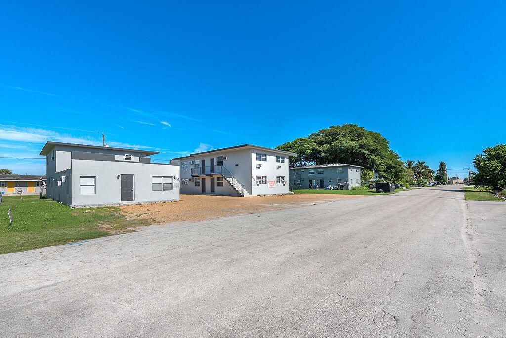612 SW 6th Street, Unit 3, Belle Glade, FL 33430 Photo