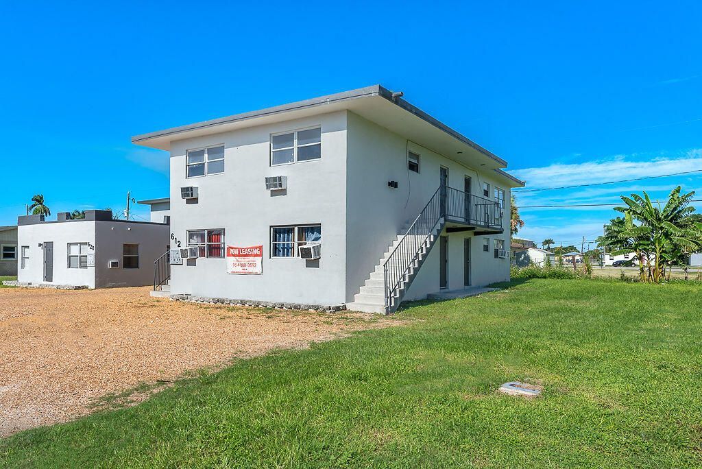 612 SW 6th Street, Unit 3, Belle Glade, FL 33430 Photo
