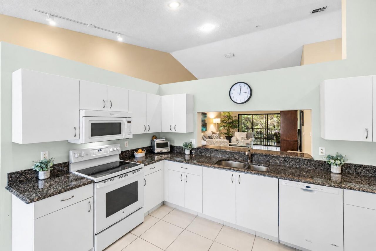 9711 Pavarotti Terrace, Unit 202, Boynton Beach, FL 33437 Photo
