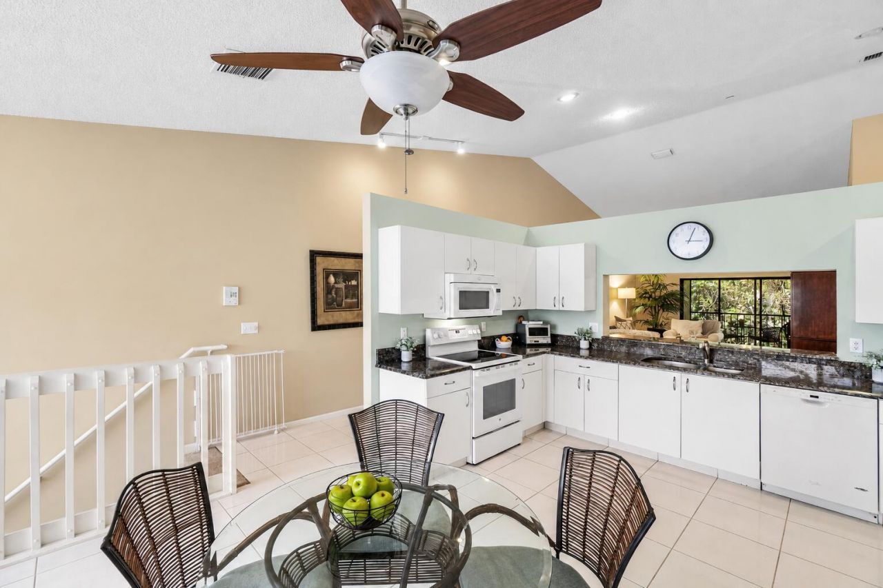 9711 Pavarotti Terrace, Unit 202, Boynton Beach, FL 33437 Photo
