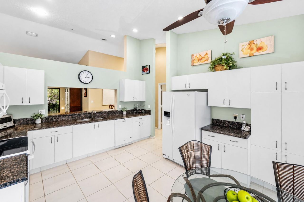 9711 Pavarotti Terrace, Unit 202, Boynton Beach, FL 33437 Photo