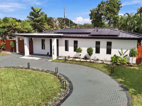 1525 NE 27TH Street, Wilton Manors, FL 33334