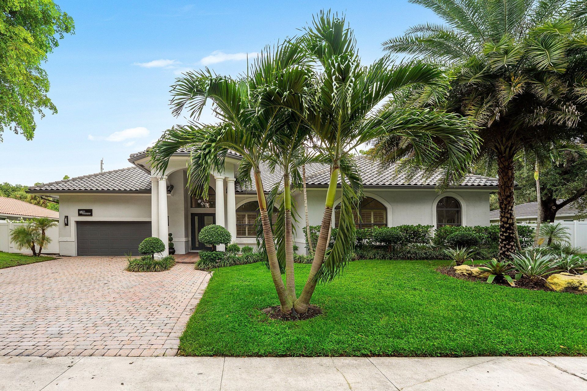 6821 N Grande Drive, Boca Raton, FL 33433 Photo