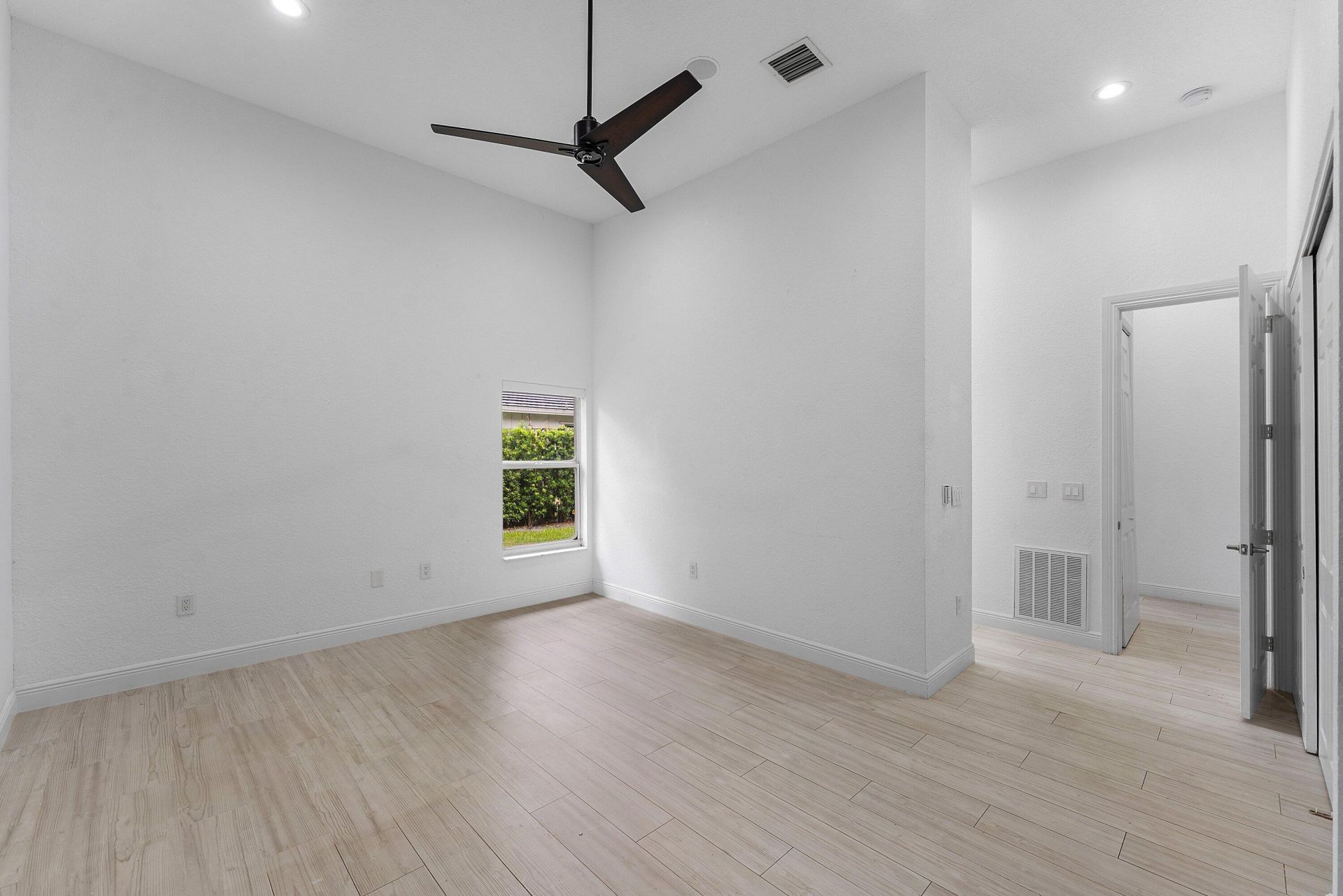 6821 N Grande Drive, Boca Raton, FL 33433 Photo