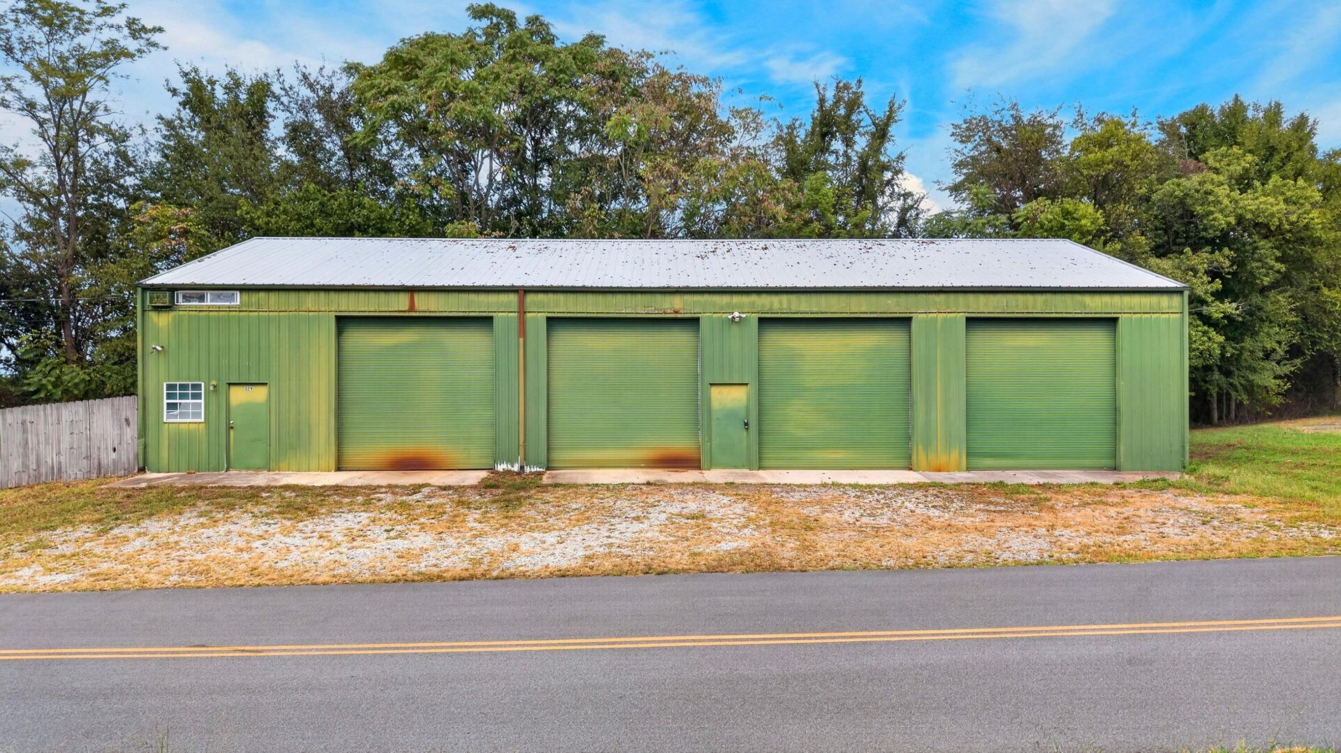 329 County Line Road, Dandridge, TN 37725 Main Photo
