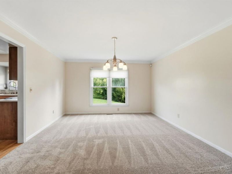 10934 Fallstone Drive, Cincinnati, OH 45246 Photo 14