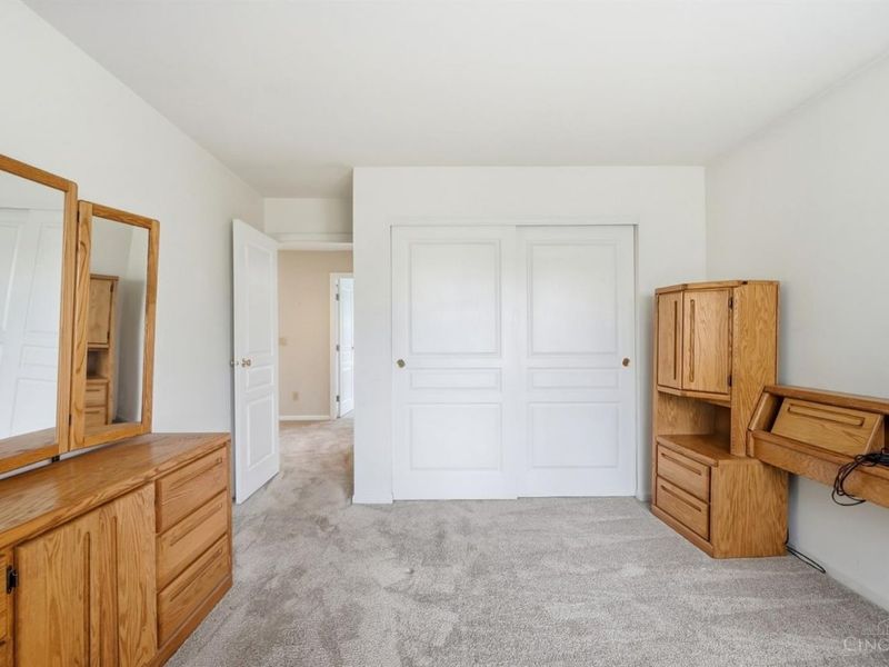 10934 Fallstone Drive, Cincinnati, OH 45246 Photo 69