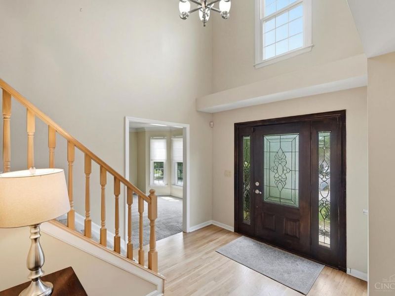 10934 Fallstone Drive, Cincinnati, OH 45246 Photo 7