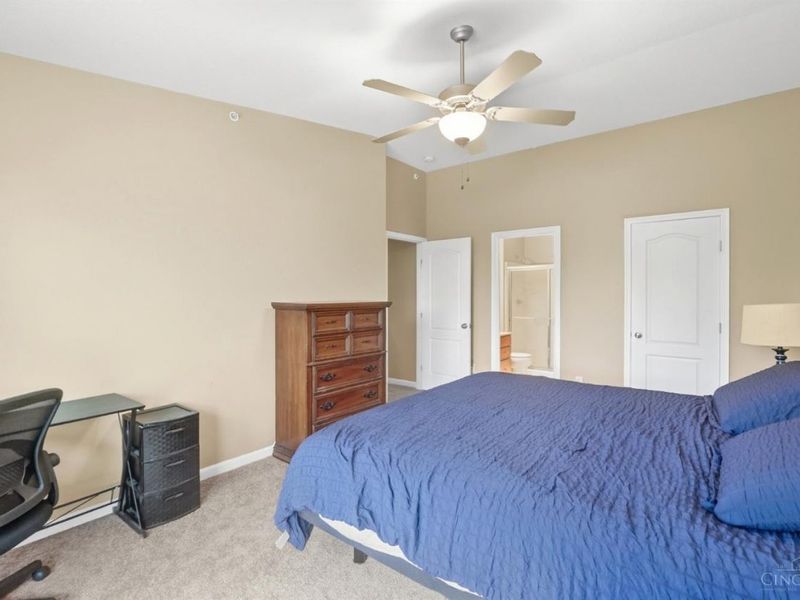 7771 Skyview Circle, Green Township, OH 45248 Photo 16