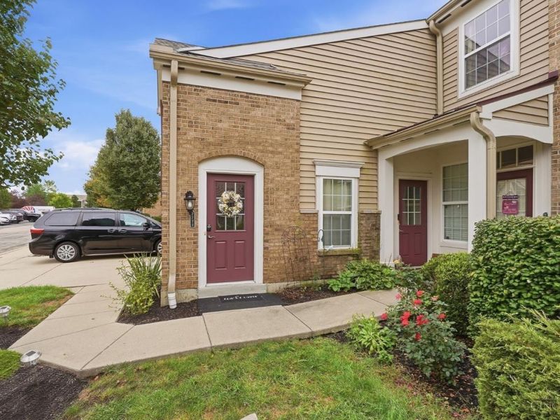 7771 Skyview Circle, Green Township, OH 45248 Photo 4