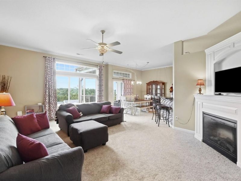 7771 Skyview Circle, Green Township, OH 45248 Photo 6