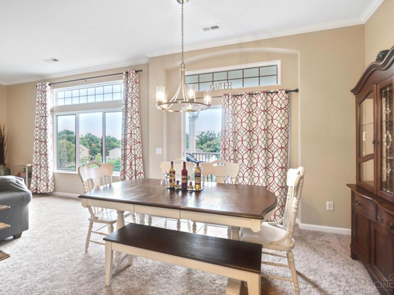 7771 Skyview Circle, Green Township, OH 45248 Photo 9