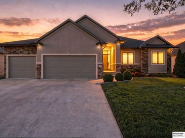 9350 S 32nd Street, Lincoln, NE 68516