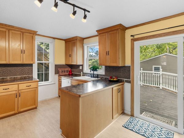 2697 8th Avenue E, North Saint Paul, MN 55109