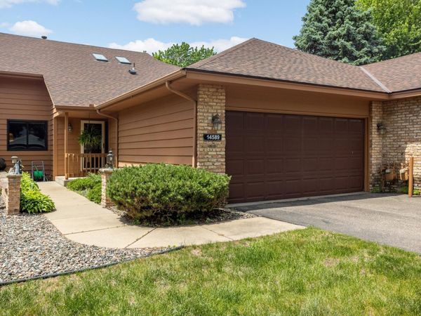 14589 Embassy Avenue , Apple Valley, MN 55124