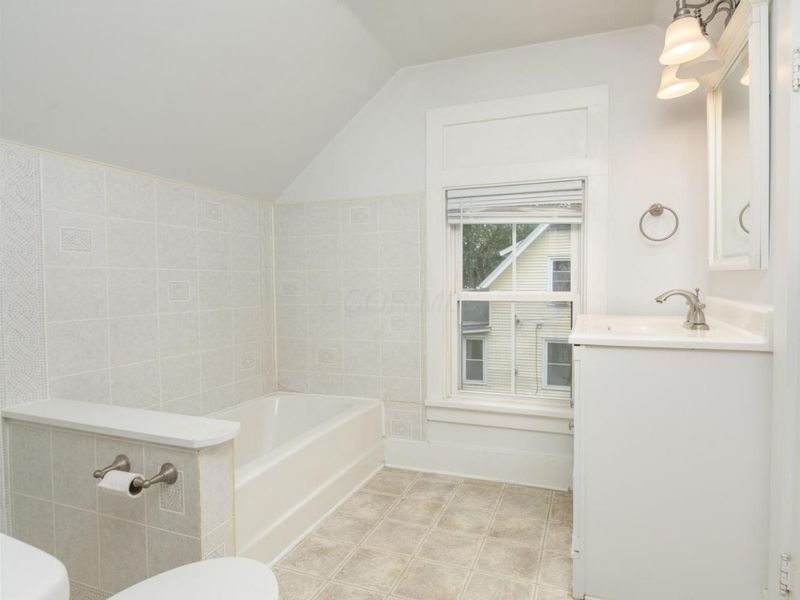 21 W College Street , Fredericktown, OH 43019 Photo 19