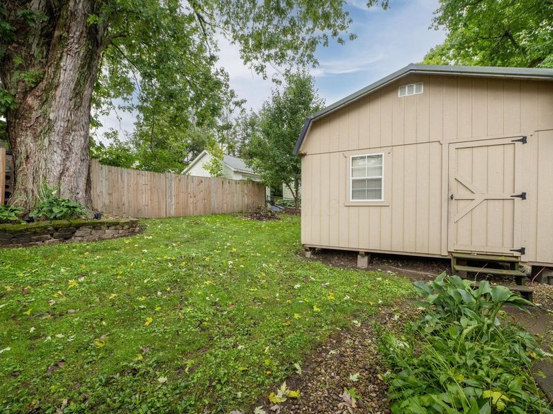 21 W College Street , Fredericktown, OH 43019 Photo 22