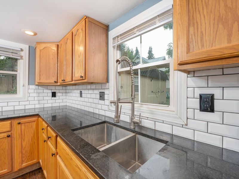21 W College Street , Fredericktown, OH 43019 Photo 5