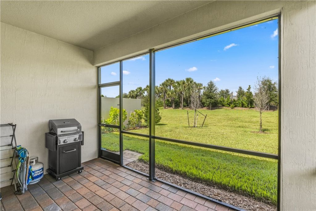 4181 Silver Maple Way , Vero Beach, FL 32967 Photo