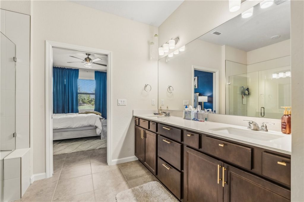 4181 Silver Maple Way , Vero Beach, FL 32967 Photo